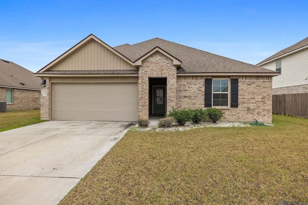 12778 Fowler Dr, Denham Springs, LA 70706 - photo 1