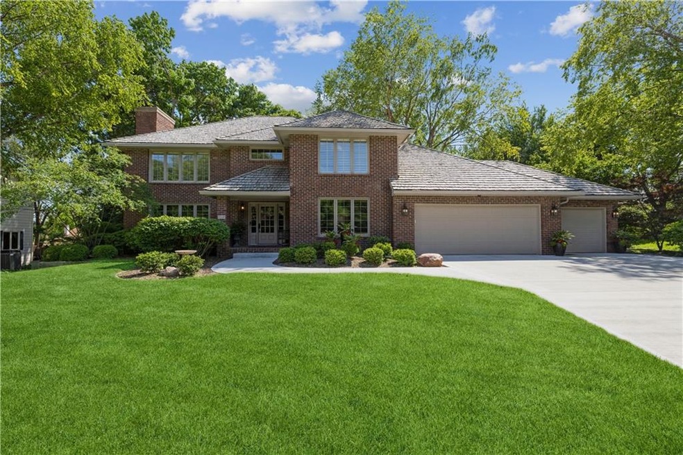 708 38th St, West Des Moines, IA 50265 - photo 1