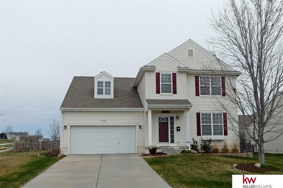 818 Summit Ridge Dr, Papillion, NE 68046 - photo 1