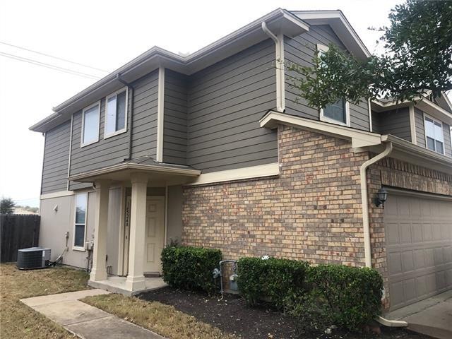 Townhome style condo, only one shared wall.  This 