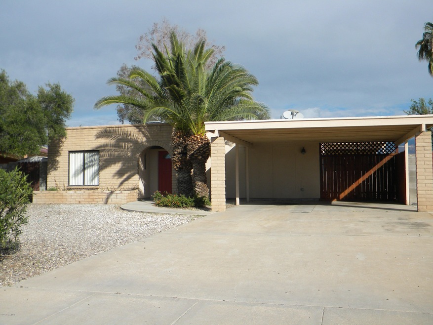 9255 E. Speedway