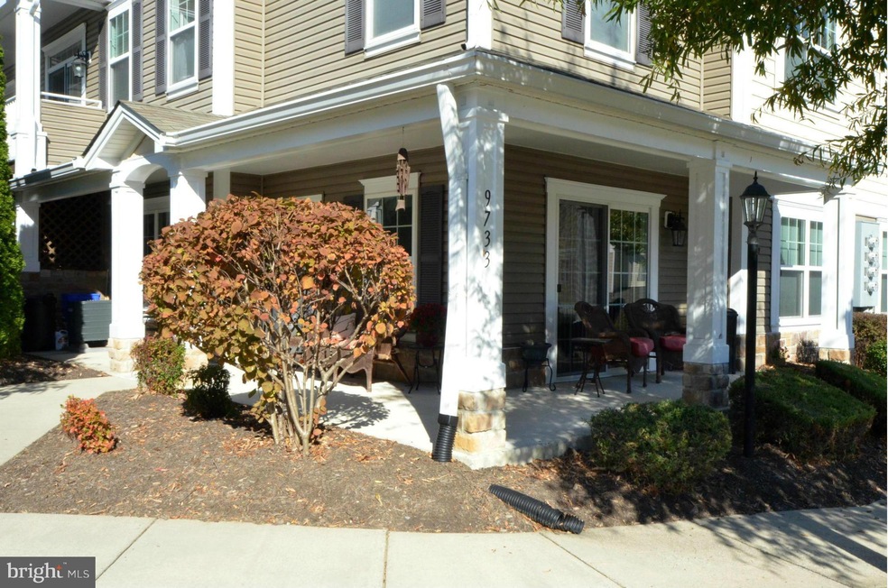 9733 Winery Ct, Gaithersburg, MD 20879 - photo 1
