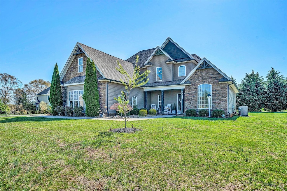 Sold $519,900 • Co-Listing Agent