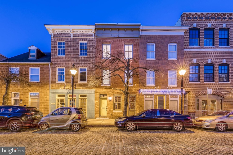 911 Fell St, Baltimore, MD 21231 - photo 1