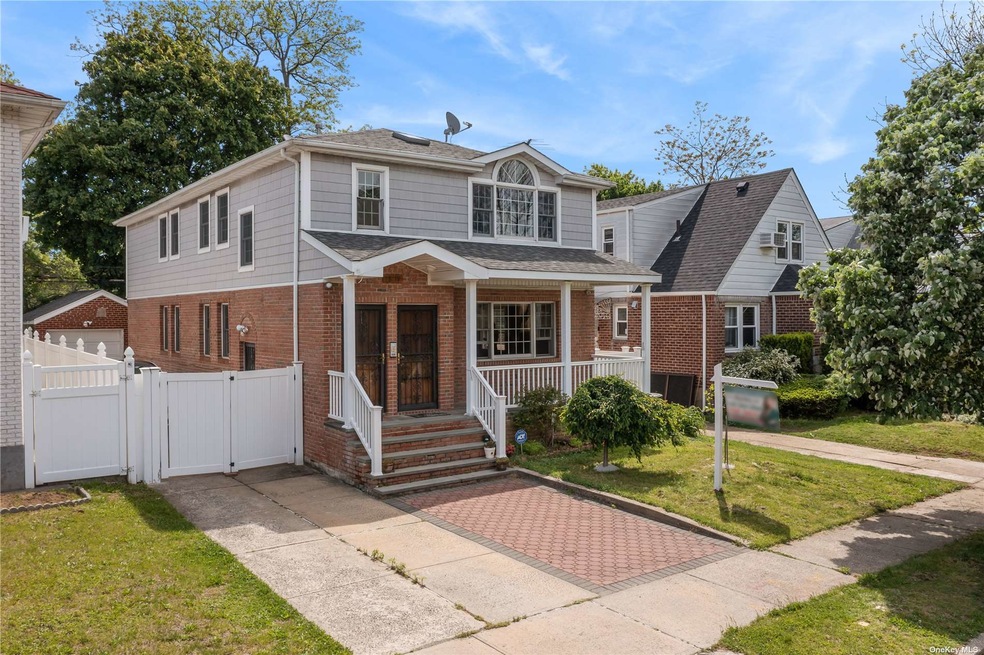 58-19 192nd St, Fresh Meadows, NY 11365 - photo 1