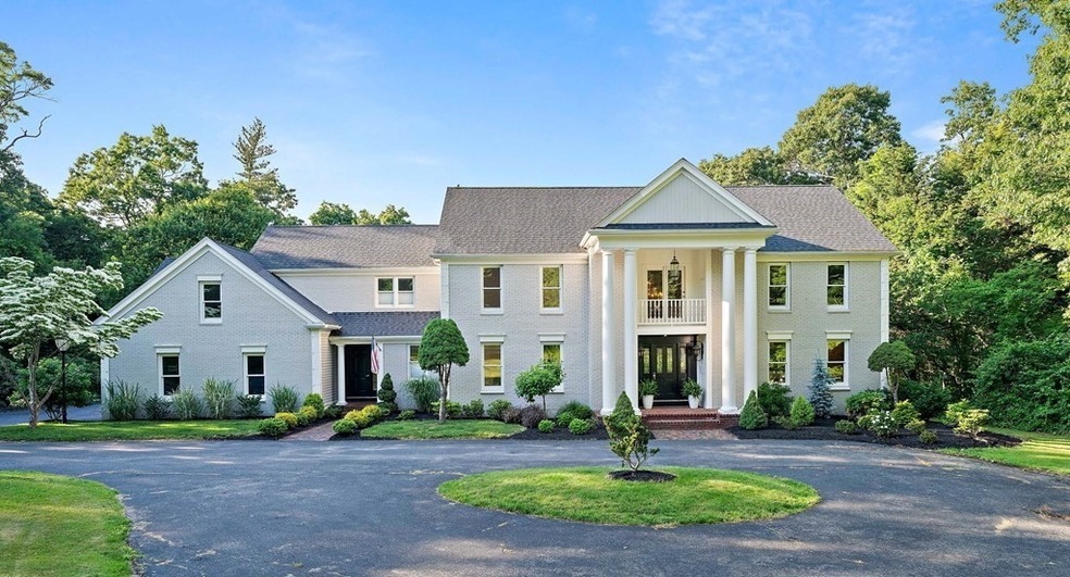 251 Damons Point Rd, Marshfield, MA 02050 - photo 1