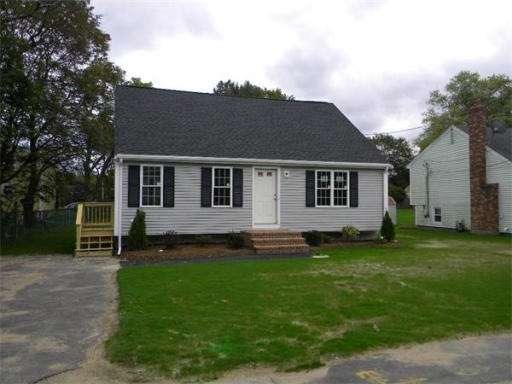 43 Hemlock St, Brockton, MA 02302 - photo 1