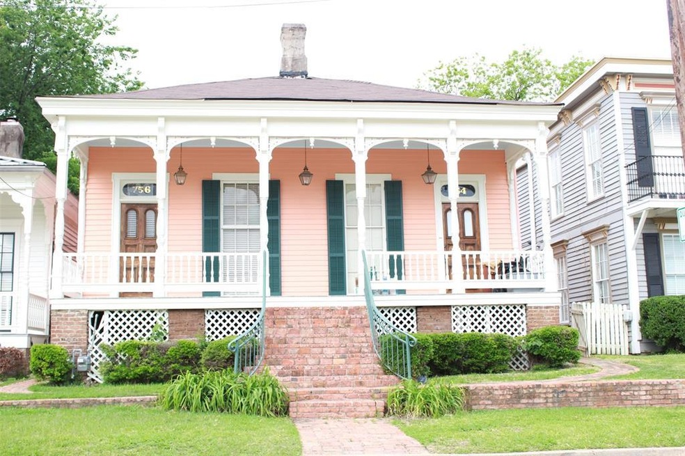The Historic Cooke House of Austen Place