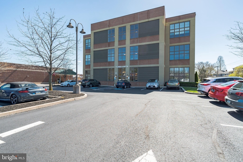 21 S Valley Forge Rd unit 210, Lansdale, PA 19446 - photo 1