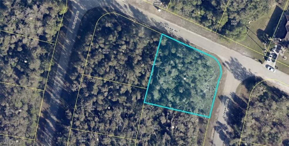 712 Laramie Ave, Lehigh Acres, FL 33974 - photo 1