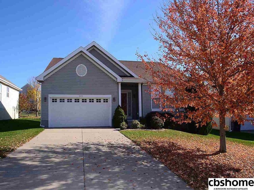2105 Lakewood Dr, Papillion, NE 68046 - photo 1