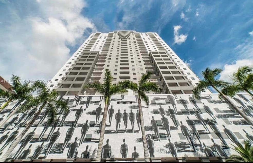 185 SE 14 Te unit 802, Miami, FL 23 - photo 1