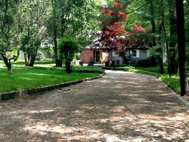 527 Cheese Spring front