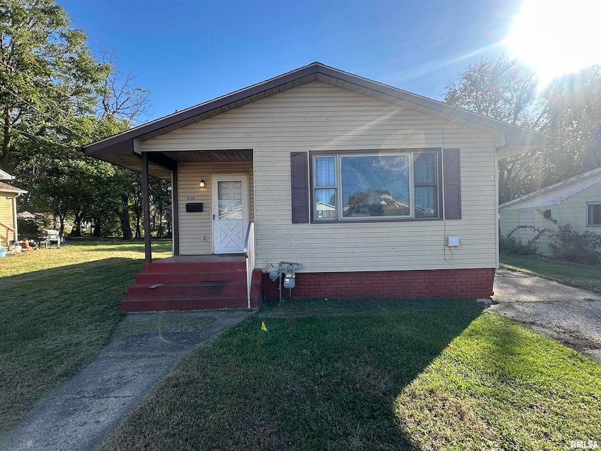 1030 W Berrien St, Galesburg, IL 61401 - photo 1