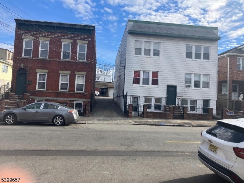 635-637 N 8th St, Newark, NJ 07107 - photo 1