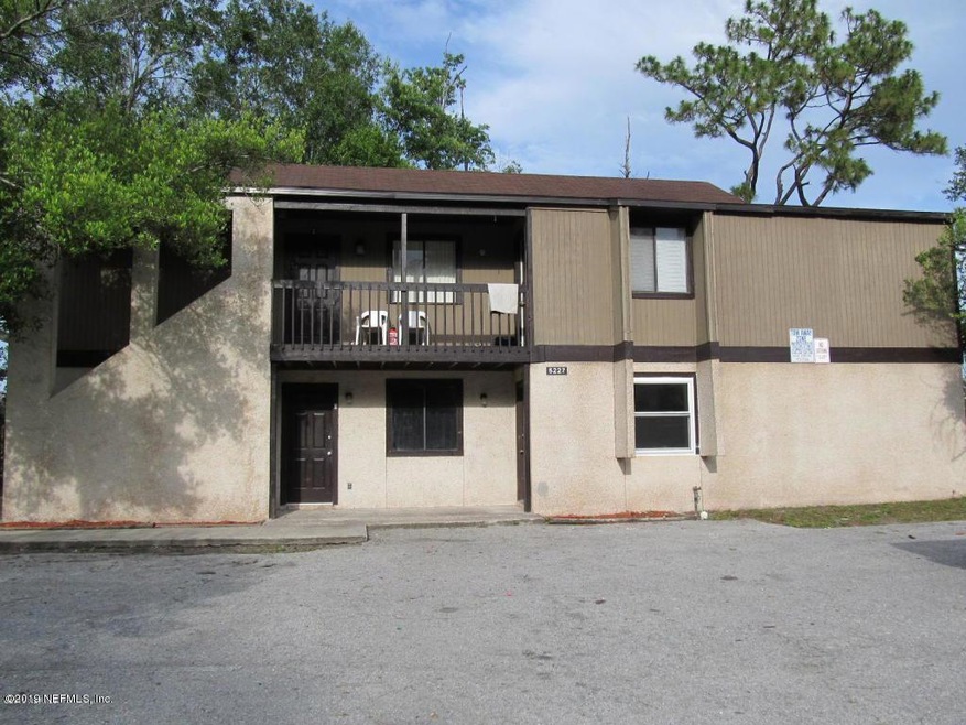 5227 Westchase Ct unit 3, Jacksonville, FL 32210 - photo 1