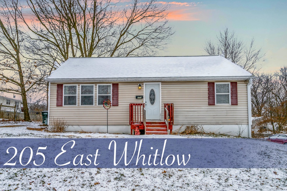 205 E Whitlow