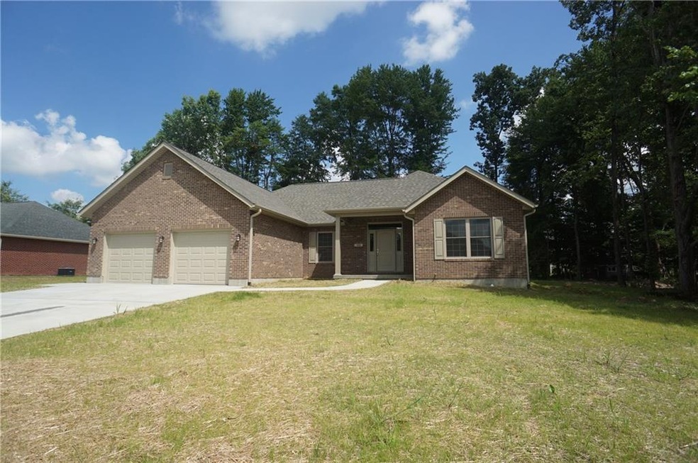 334 Woodside Ct, Batesville, IN 47006 - photo 1