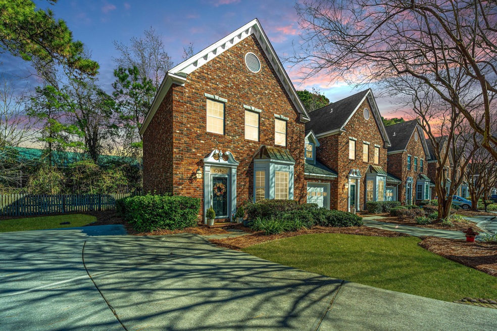 772NatchezCir001