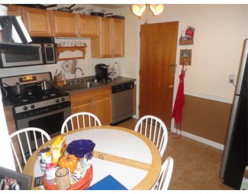 72 Mudge St unit 4, Lynn, MA 01902 - photo 1