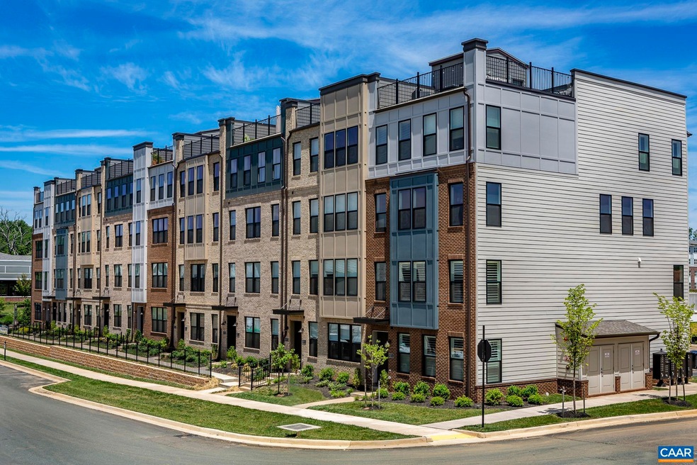 816 Wesley Ln unit A, Charlottesville, VA 22911 - photo 1