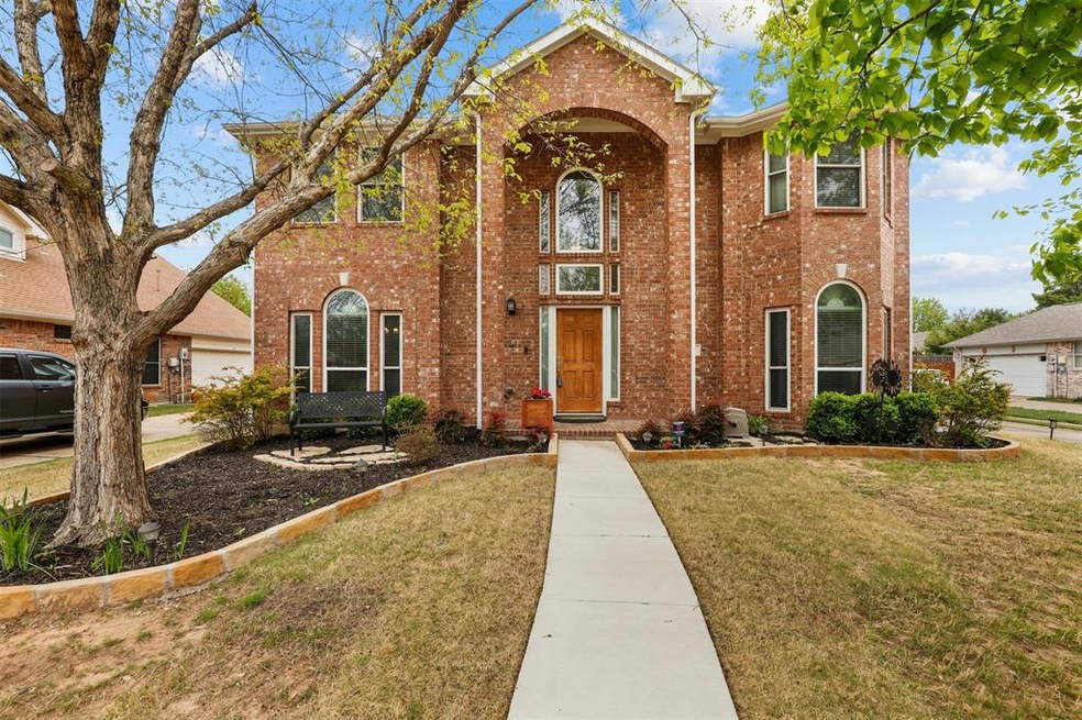 229 Shady Timbers Ln, Murphy, TX 75094 - photo 1