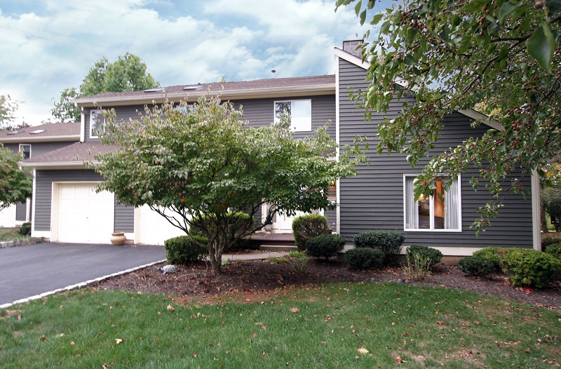 9 Lajolla Ln, Annandale, NJ 08801 - photo 1