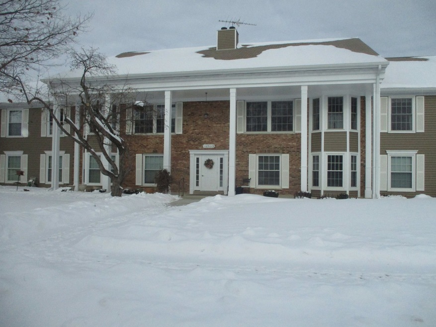 unlisted-address, Naperville, IL 60563 - photo 1