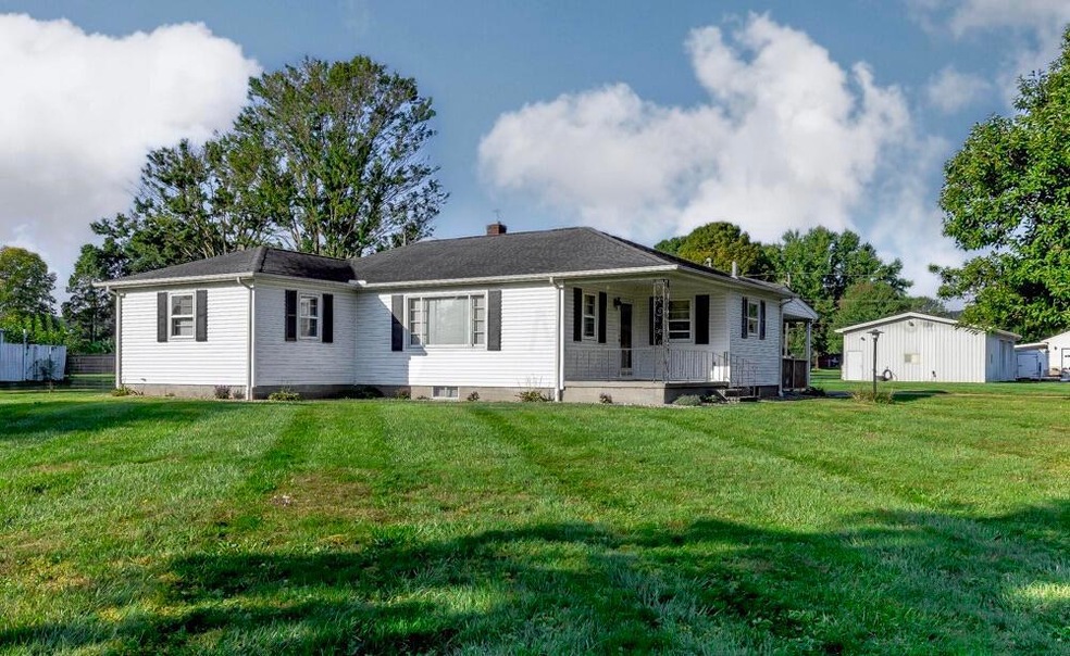 2545 Berne St SE, Lancaster, OH 43130 - photo 1