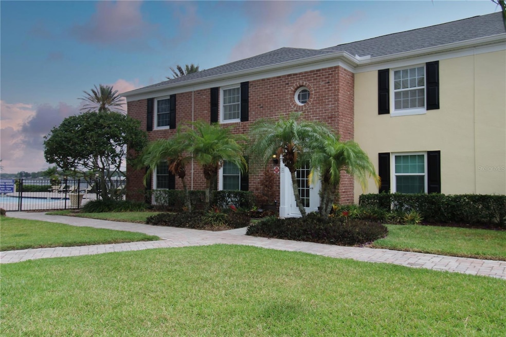 13754 Orange Sunset Dr Unit 202, Tampa, FL 33618 For Sale