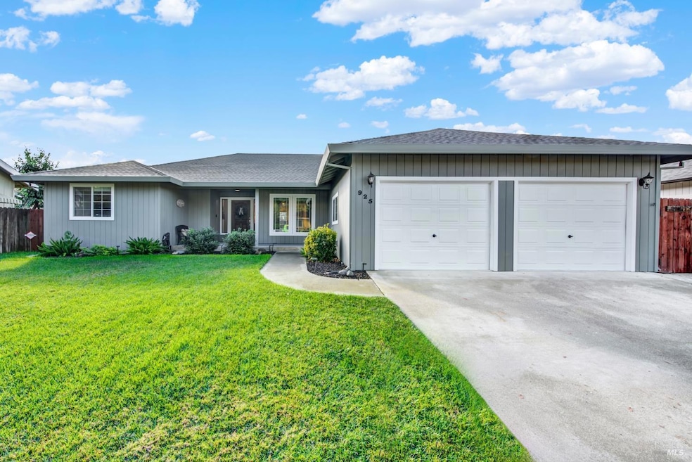 925 Charity Ln, Dixon, CA 95620 - photo 1