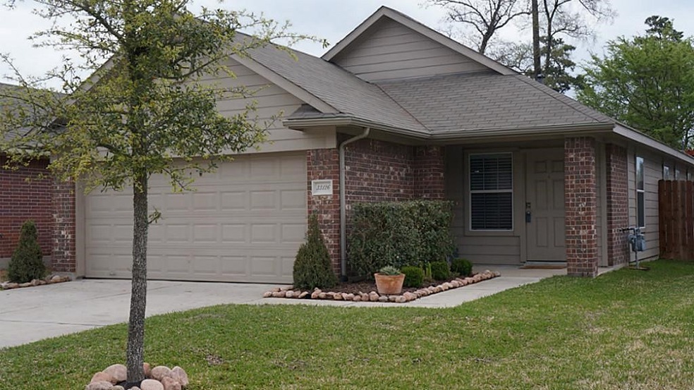 33126 Cottonwood Bend, Magnolia, TX 77354 - photo 1