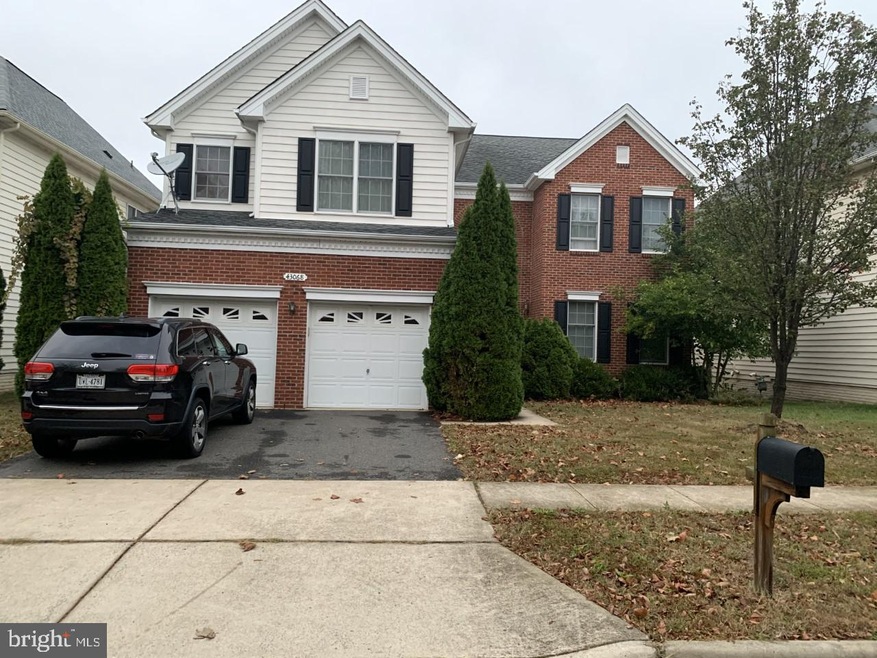 43068 Hallmark St, Chantilly, VA 20152 - photo 1