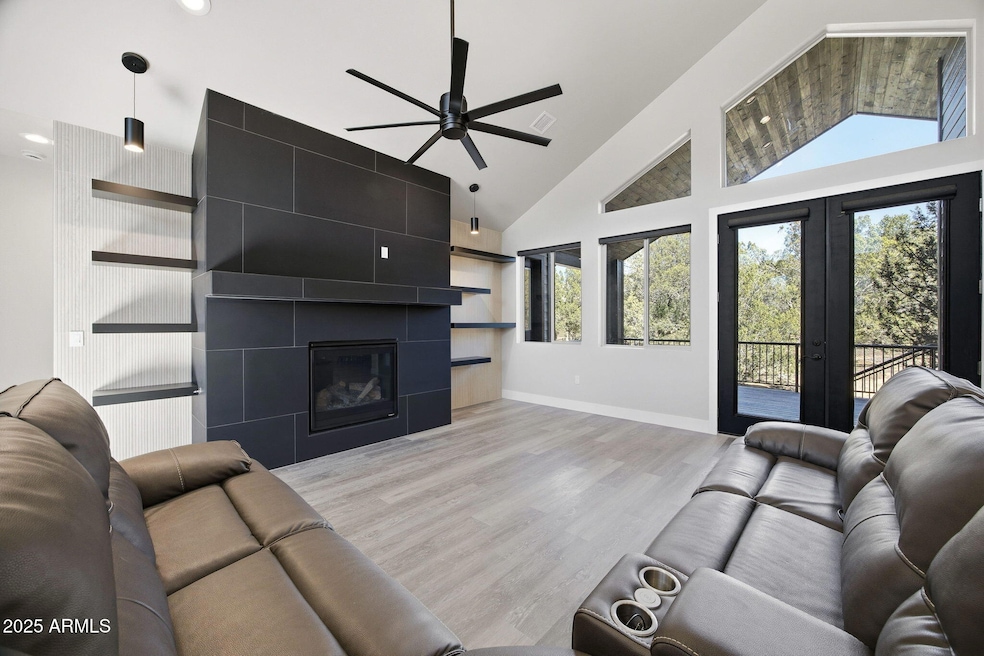 2701NEagleViewLp-ShowLowAZ-9