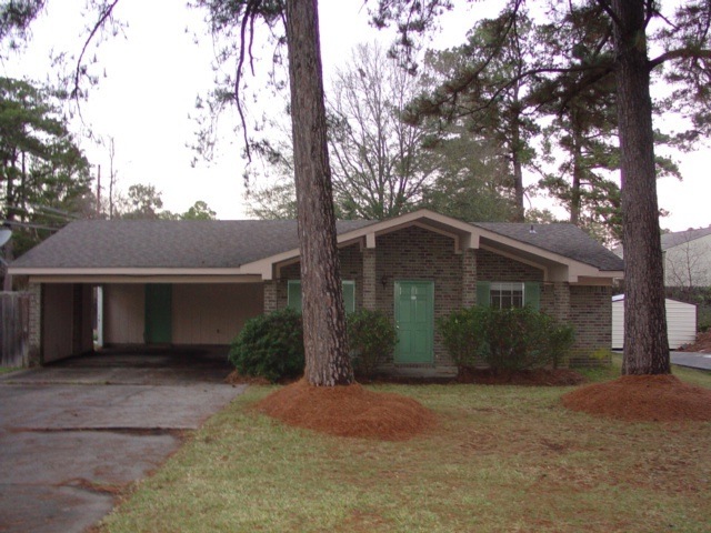 943 State St, Laurel, MS 39440 - photo 1