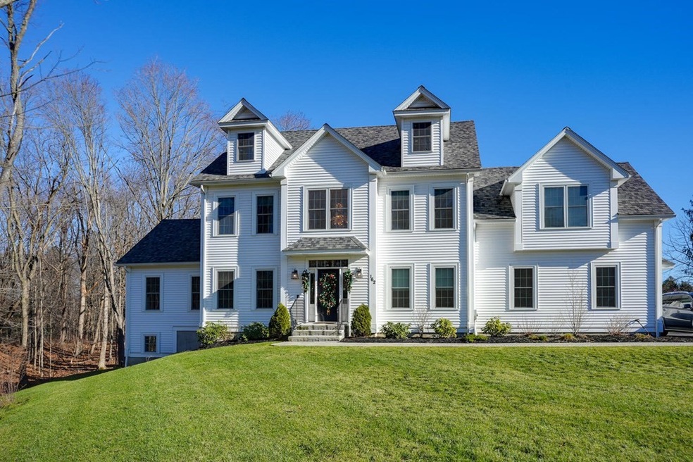 162 Pleasant St, Northborough, MA 01532 - photo 1