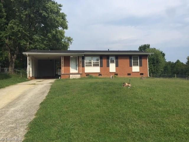 2321 Emerywood Rd, Greensboro, NC 27403 - photo 1