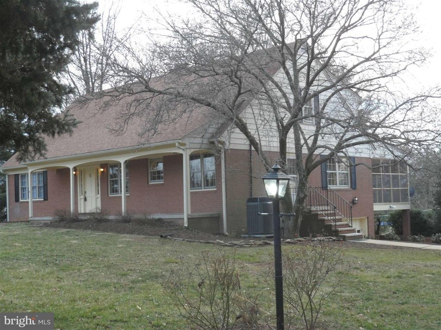 530 S Nursery Ave, Purcellville, VA 20132 - photo 1