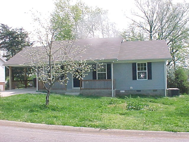 319 Pine Hill Dr, Hopkinsville, KY 42240 - photo 1