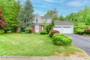 10 Forge Ct, Marlboro, NJ 07746 - photo 1