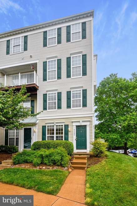 45504 Whistling Terrace unit 104, Sterling, VA 20166 - photo 1