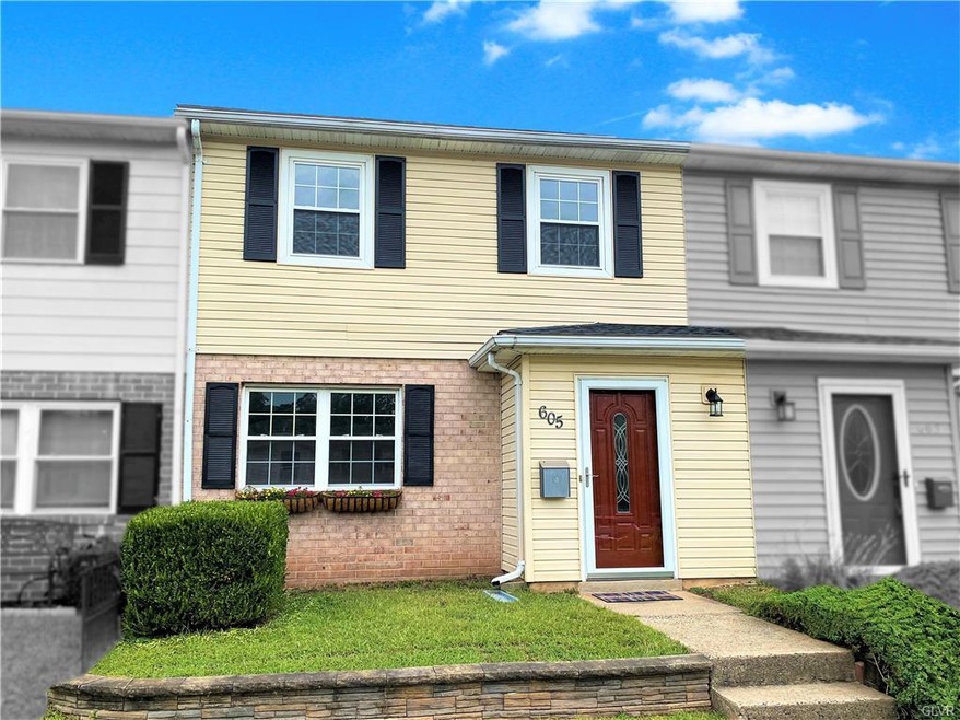 605 Hamilton Rd, East Greenville, PA 18041 - photo 1