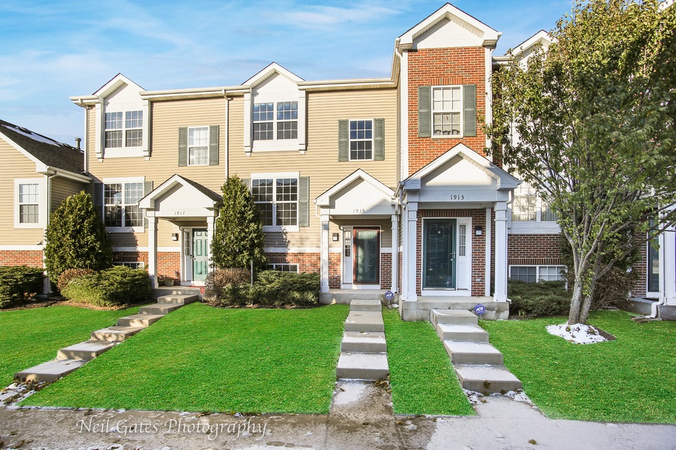 1915 Freedom Ct unit 393, Zion, IL 60099 - photo 1