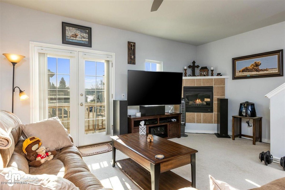 04-Living Room-5M8A5907