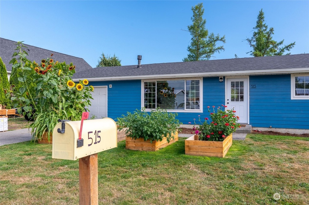 515 Third St, Sumas, WA 98295 - photo 1
