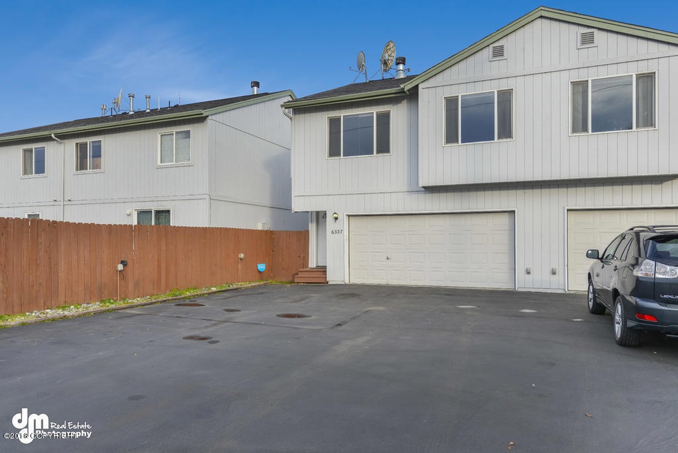 Exterior_7664-SMALL