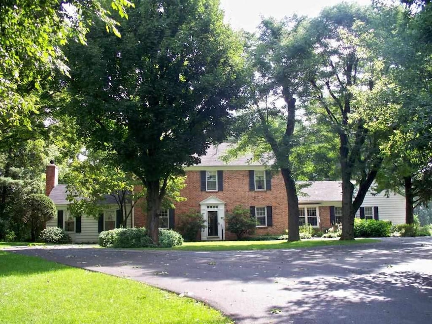 16 Turner Ln, Albany, NY 12211 - photo 1