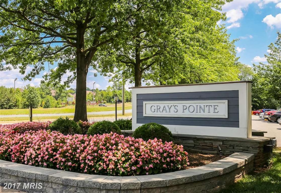 12954 Grays Pointe Rd unit B, Fairfax, VA 22033 - photo 1