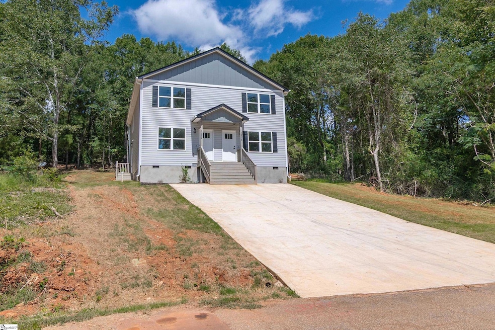 121 A & B Brookmeade Dr, Anderson, SC 29621 - photo 1