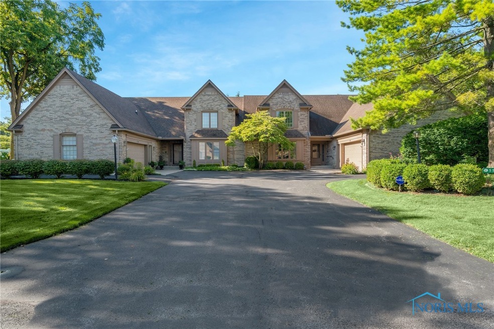 5511 S Citation Rd, Ottawa Hills, OH 43615 - photo 1